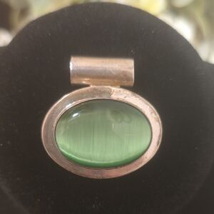 Sterling Silver Green Cat Eye Stone Pendant